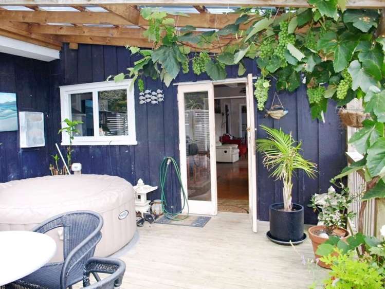 27 Putiki Road Ostend_11