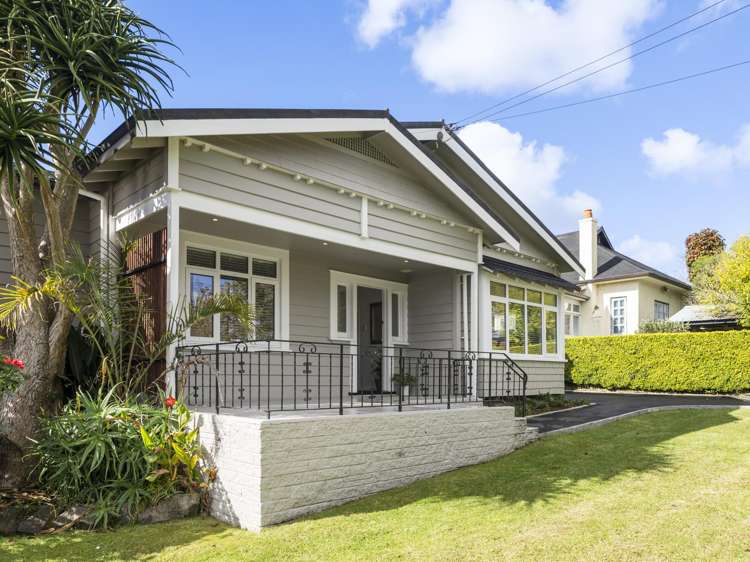19 Rossgrove Terrace Mount Albert_34