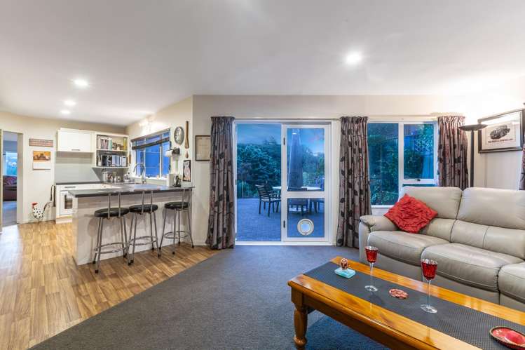 56 Molyneux Close Whitby_3