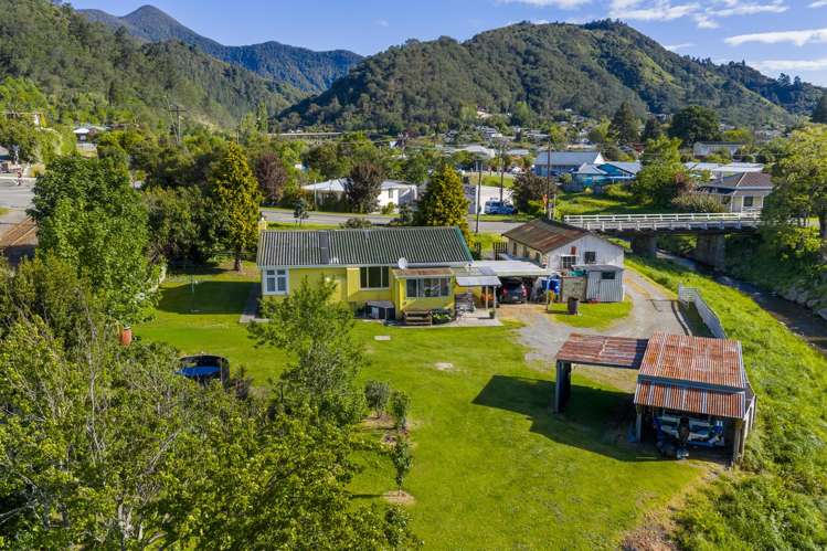 53 Broadway Picton_11