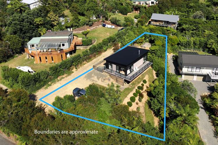 3203 Archers Road Tennyson Inlet_22