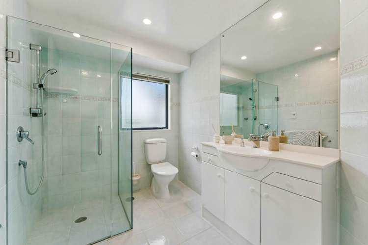 7 Elsfield Place Torbay_31