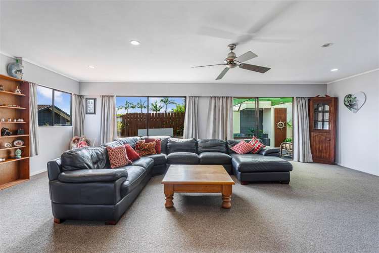 13 Surf Road Stanmore Bay_9