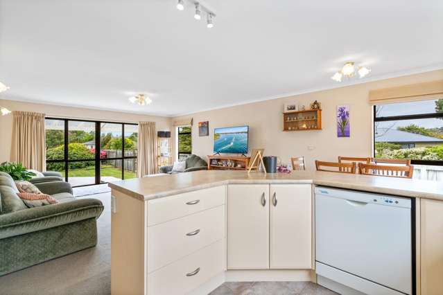 36 Avenal Street Avenal_4