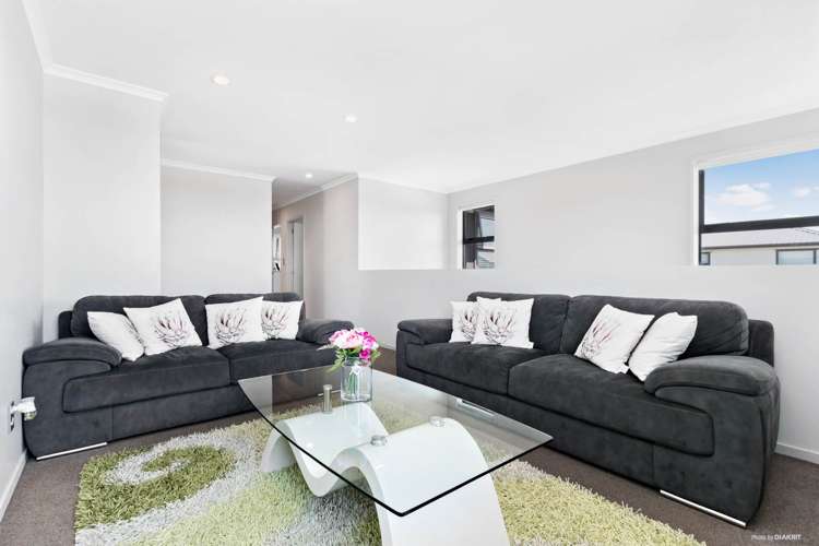 17 Hirimate Place Flat Bush_9