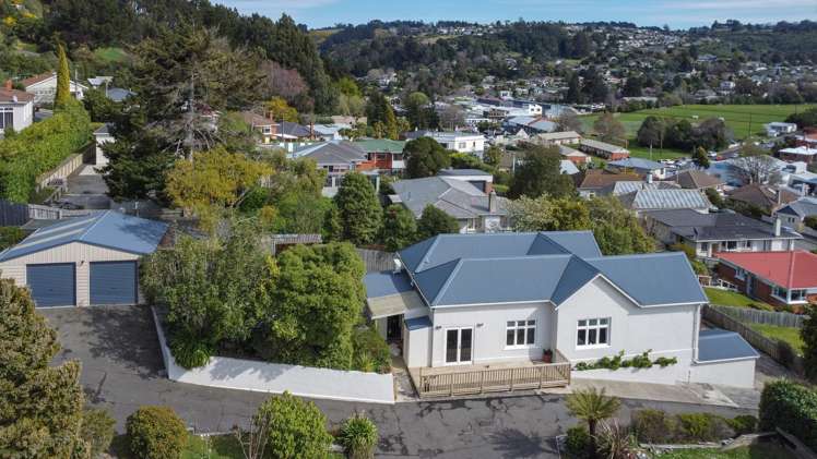 2 Mission Hills Drive Poraiti_2