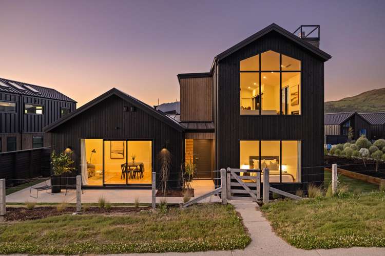 13 Taurus Lane Jacks Point_34