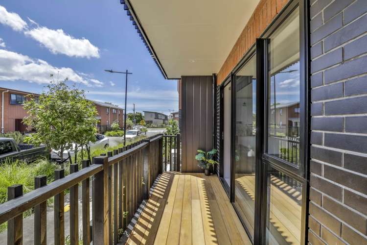 G02/3 Tiakina Road Northcote_11