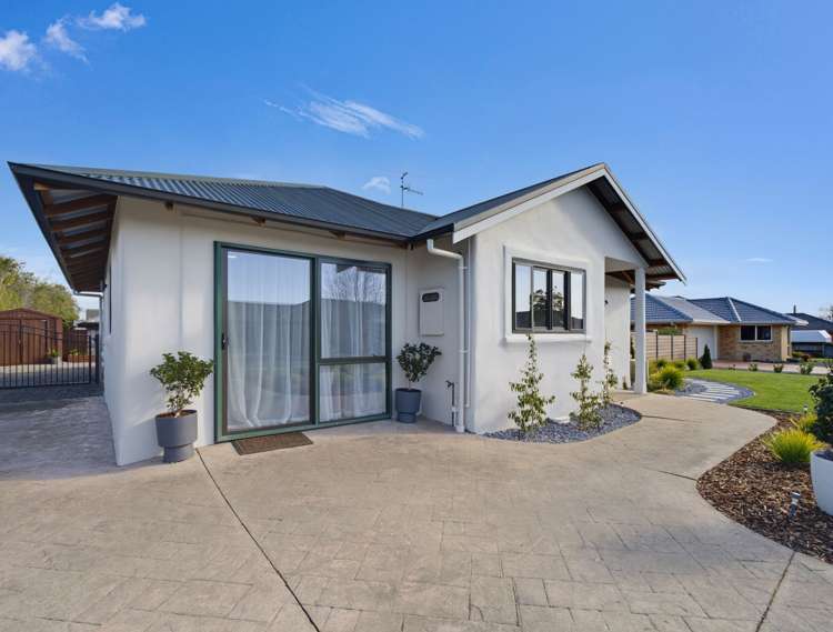 16 Saint James Avenue Richmond_17