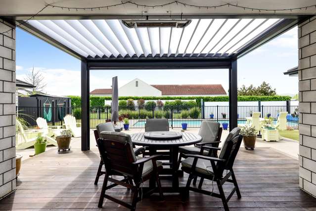 2 Alan Livingston Drive Cambridge_4