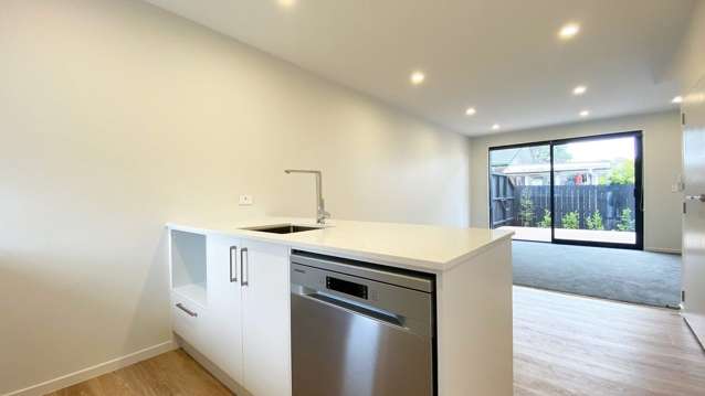 5/109 Taikata Road Te Atatu Peninsula_2