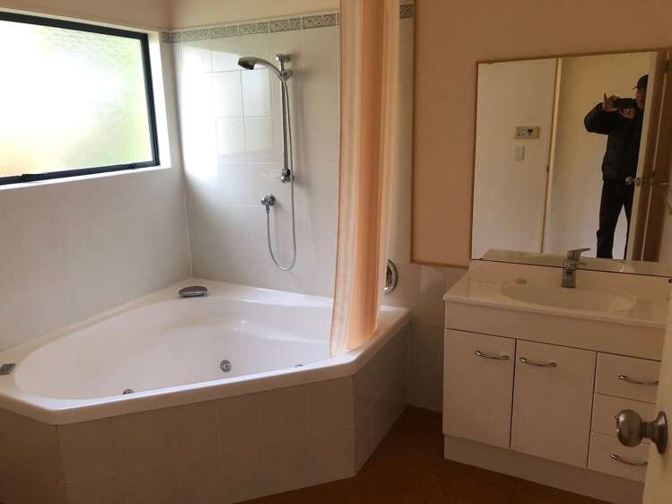 7 Hunt Grove Leamington_3