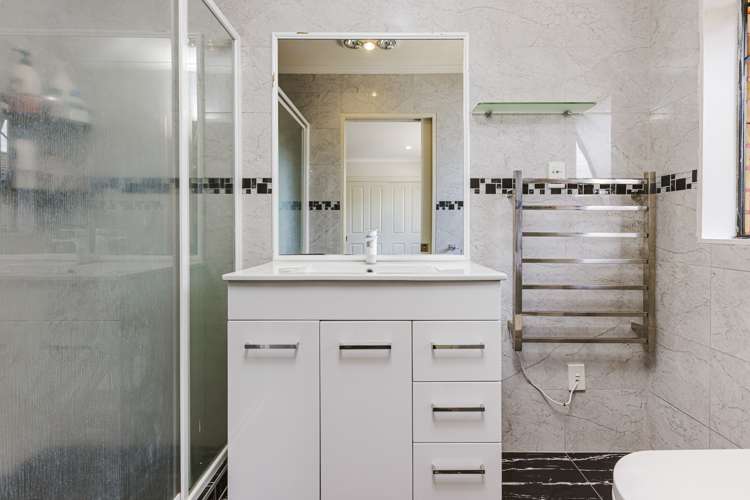 17 Reyland Close Manurewa_10