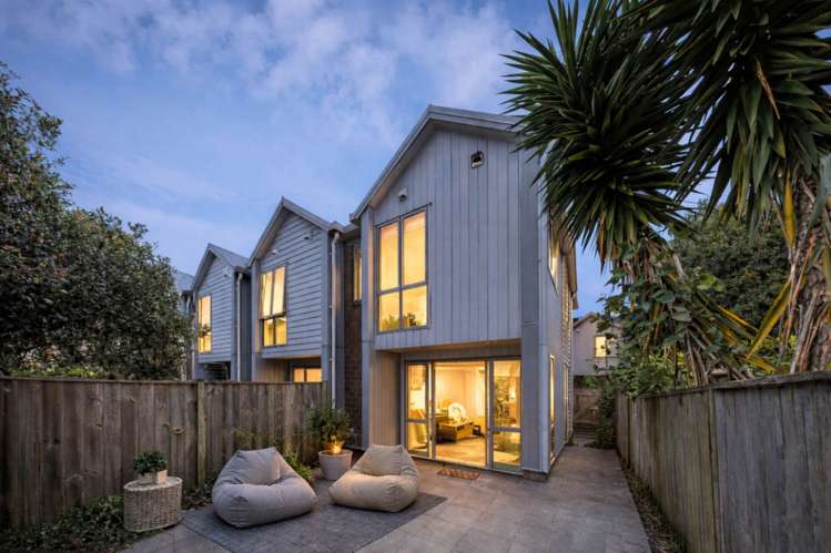 3/2B Walsall Street_0