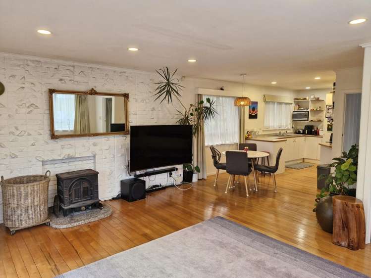 119 Eskdale Road Birkdale_1