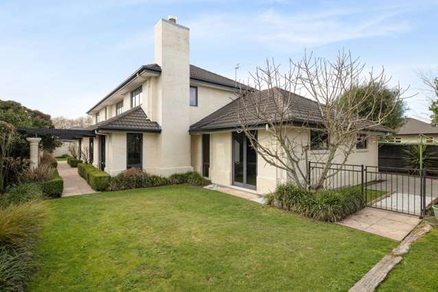 Spacious, Sunny & Solid - Your Family Oasis