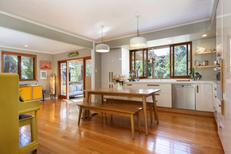 53 Sylvan Valley Avenue Titirangi_1