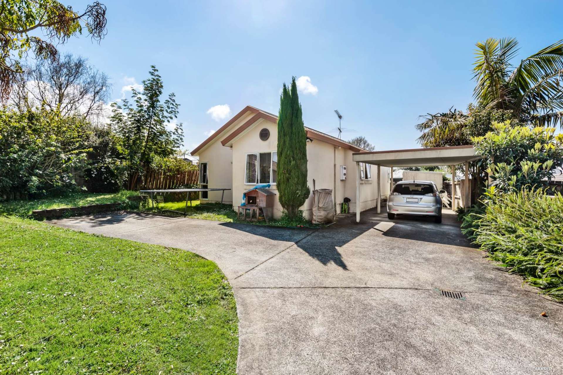 2/90 Target Road Totara Vale_0