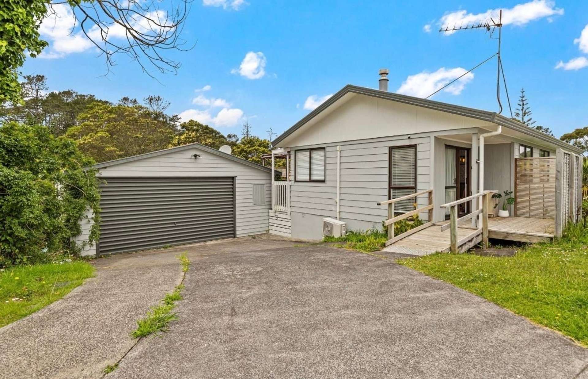 8 Angeline Place Massey_0
