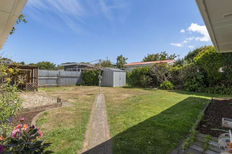 1 Reid Avenue Hawera_14