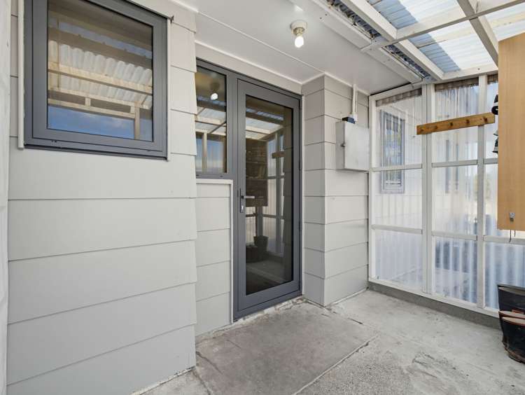 84 Grace Street Sanson_14