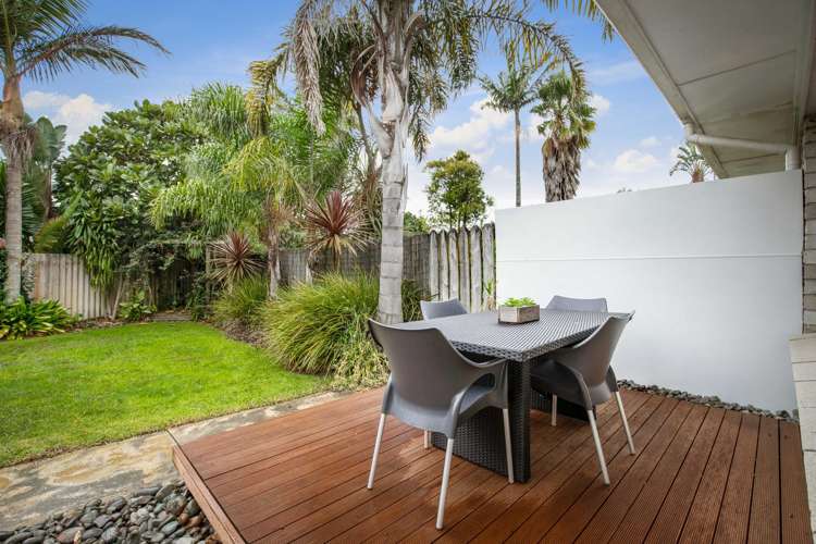 1/18 Montmere Avenue Te Atatu Peninsula_15