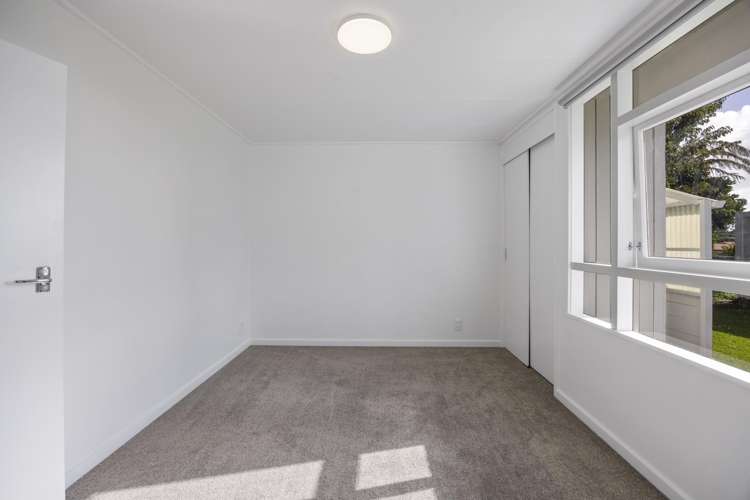 6 Calgher Avenue Waitara_11