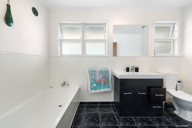 8 Gibbs Crescent Red Hill_7