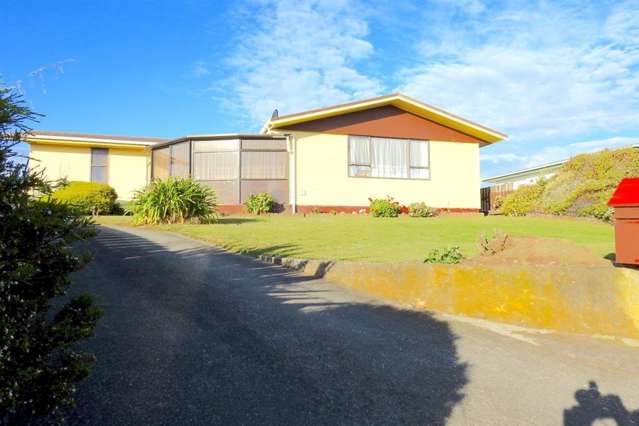 10 Takitimu Street Waitarere Beach_1