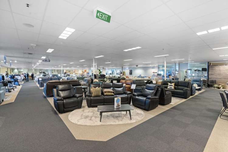 141 West Street & 55 Moore Street Ashburton_10