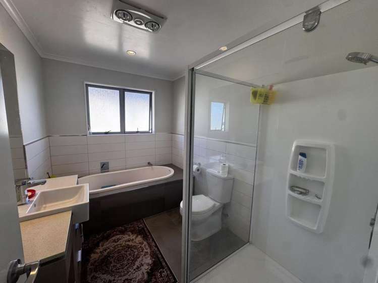 56 Mackey Drive Greenhithe_13