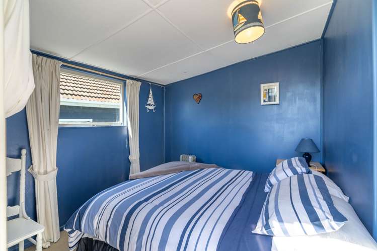 8 Violet Street Riverton_9