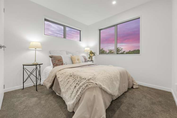 18 Castlebane Drive Flat Bush_36