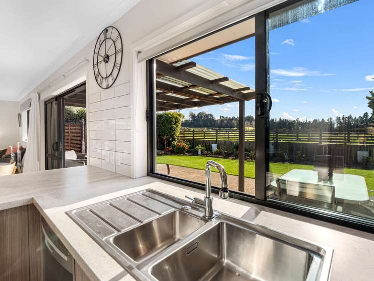 5 Carroll Place Owhata_7