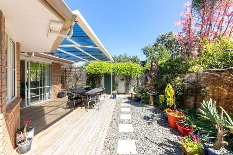 11 Taikata Road Te Atatu Peninsula_16