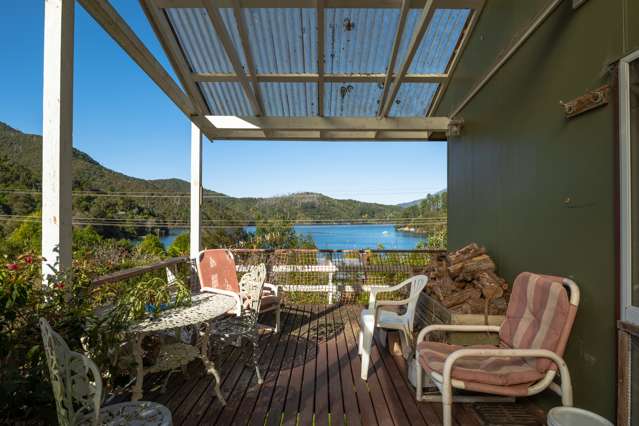 15 Lochmara Bay Marlborough Sounds_1