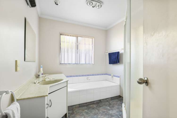 51 Sunnyhills Avenue Glenview_8