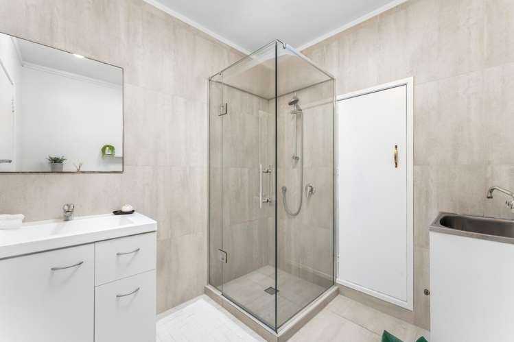 2/20 Bolton Street Blockhouse Bay_7