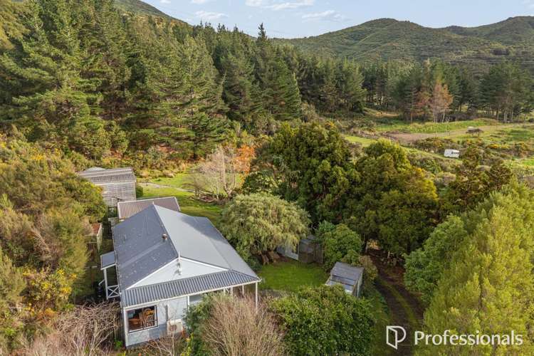 157 Upper Fitzherbert Road Wainuiomata_19