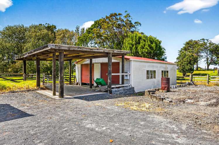 107 Gordon Road Pollok_16