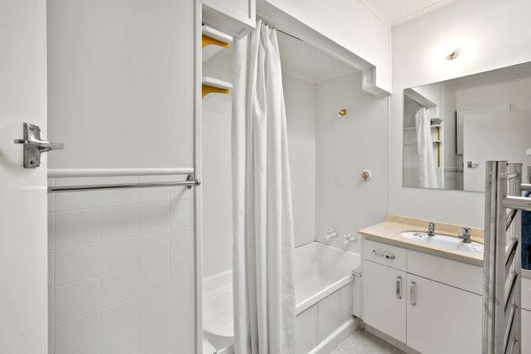 184c Seaview Road Westown_14