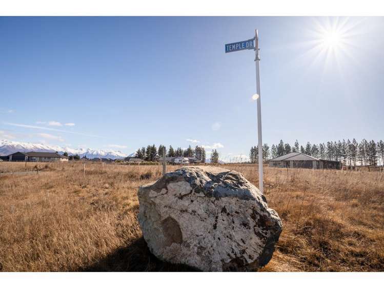13 Temple Drive_4