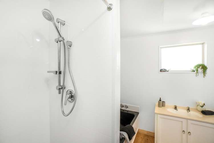 1093 Makara Road Makara Beach_13