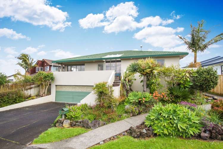 37 Spinnaker Drive Te Atatu Peninsula_1