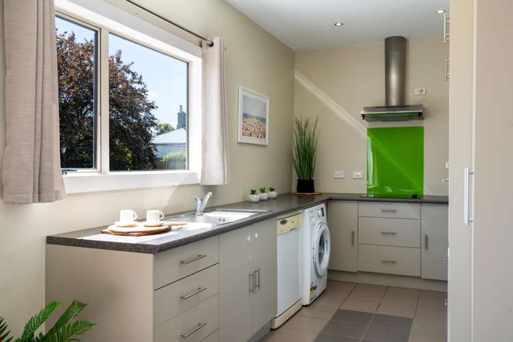 6 Douglas Street Saint Kilda_5