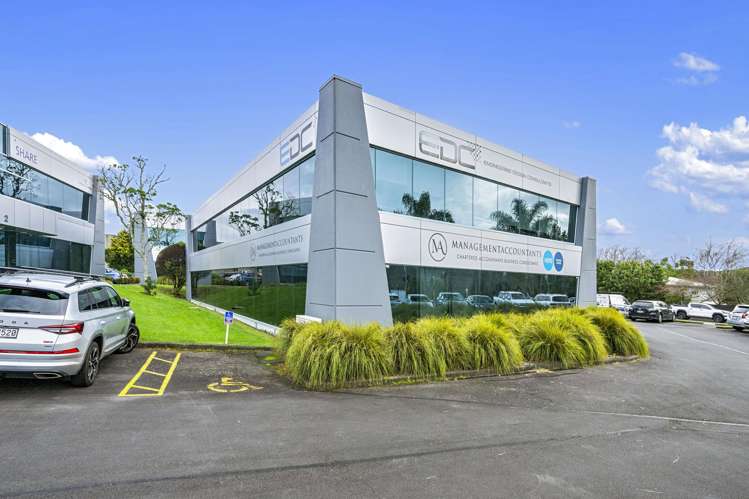 1/100 Bush Road Albany_2