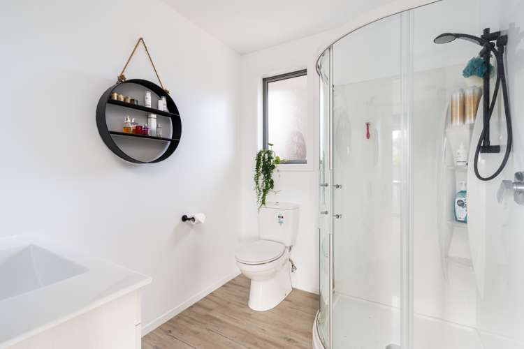 69 Grandvista Drive Green Island_14