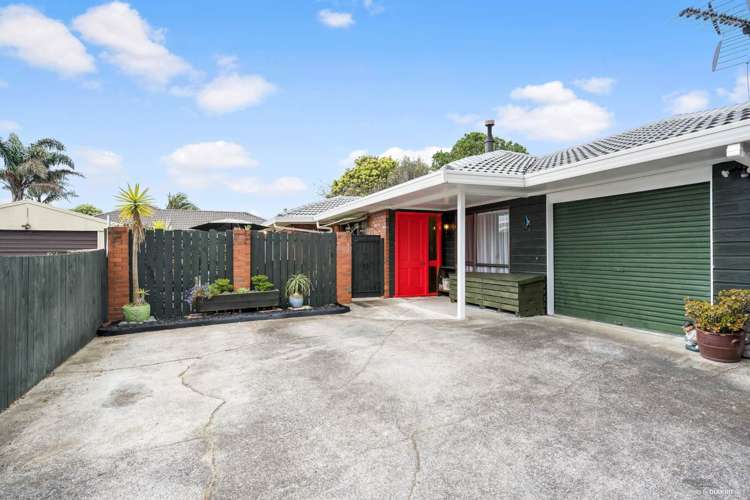 2/11 Cambourne Road Papatoetoe_0