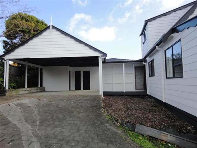 9 Rochas Place Clover Park_2