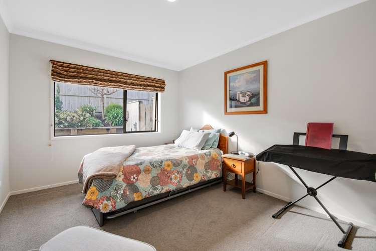 16 Seamount Drive Red Beach_11